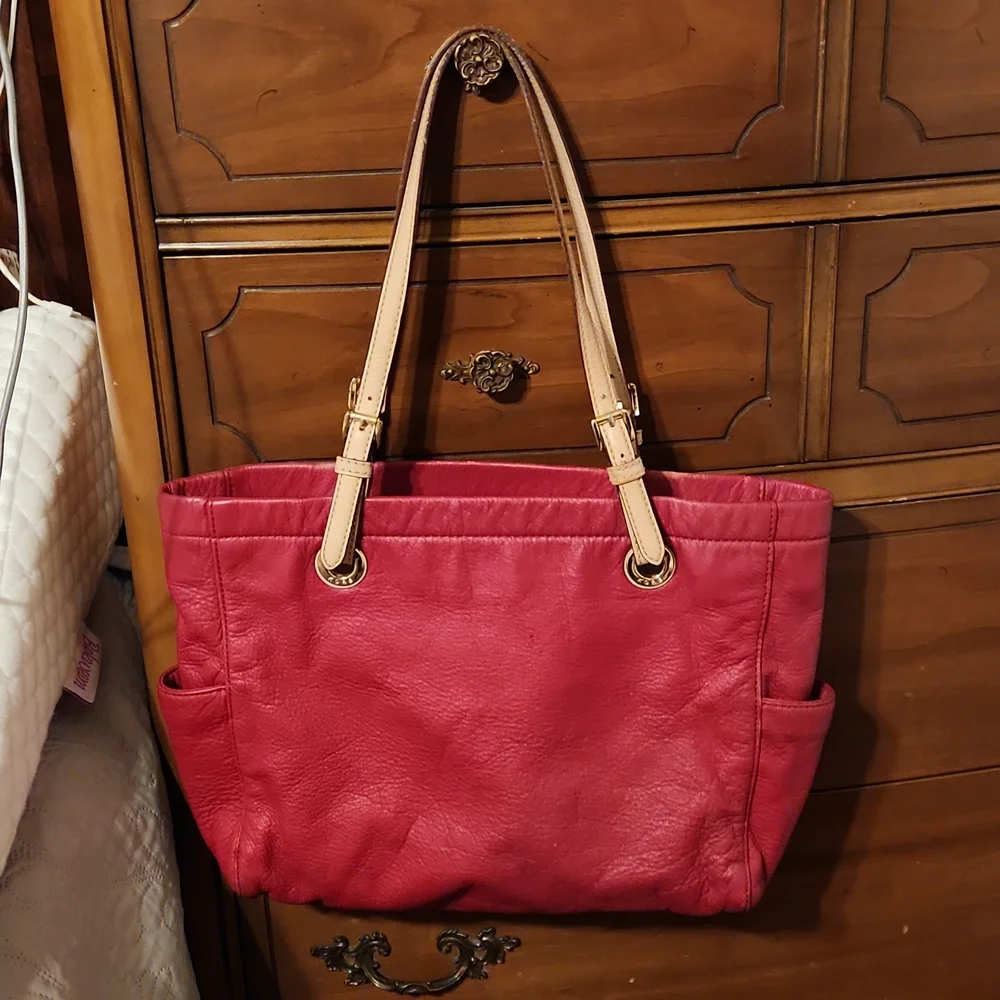MICHAEL KORS JET SET PEBBLE LEATHER TOTE BAG